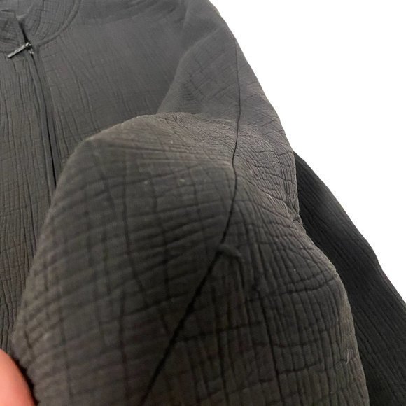 Eileen Fisher Mandarin Collar Full Zip Textured Black Rayon Silk Blend Jacket XS - Picture 7 of 7
